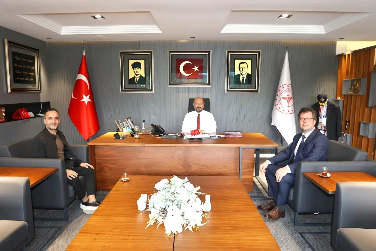 Adana'da Sağlık ve Et Kurumu İş Birliği Görüşmesi Adana'da Sağlık ve Et Kurumu İş Birliği Görüşmesi