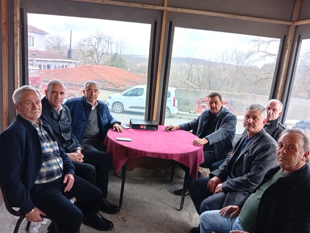 MHP Çatalca'dan Gümüşpınar Mahallesi'ne Ziyaret MHP Çatalca'dan Gümüşpınar Mahallesi'ne Ziyaret