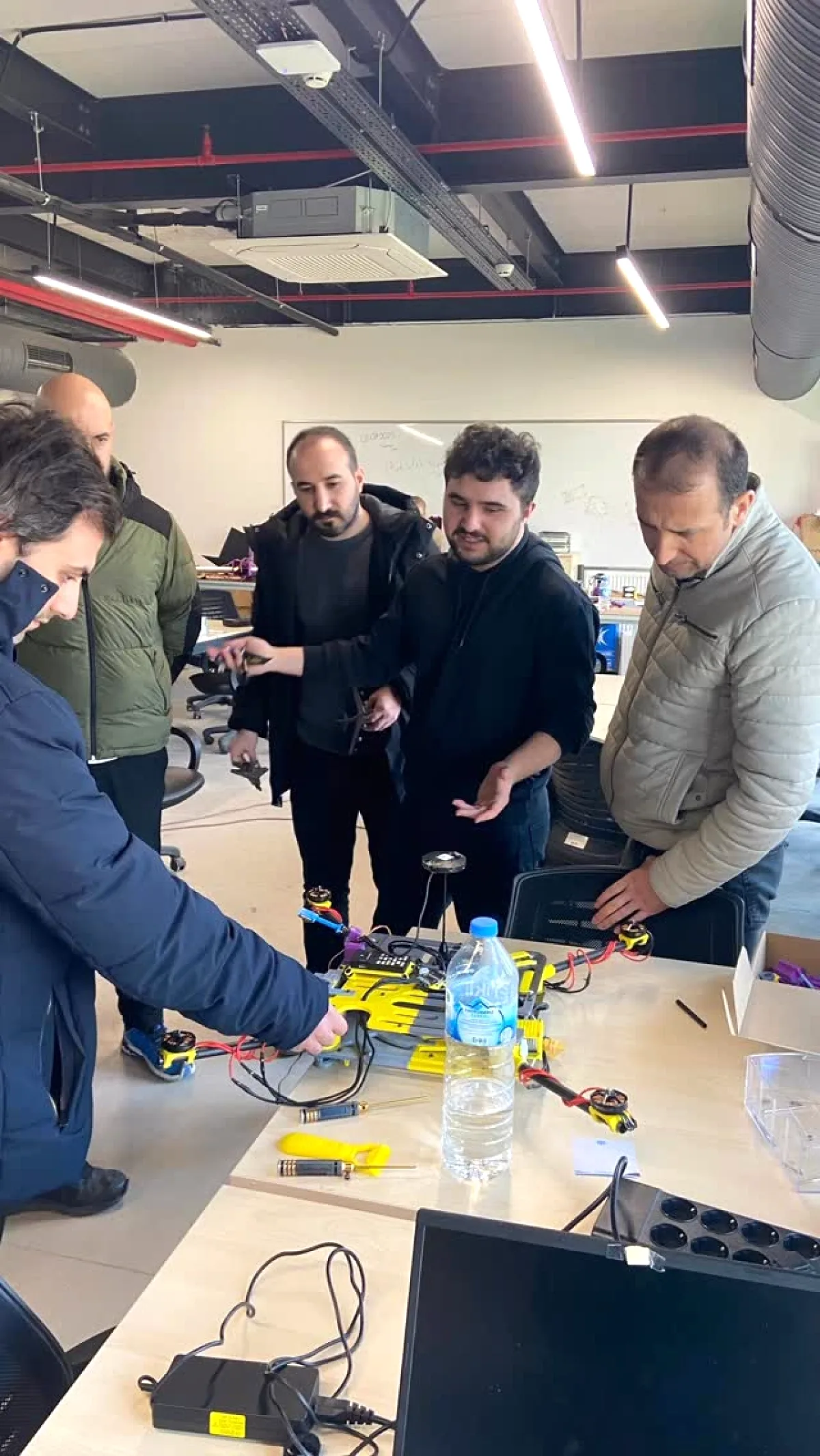 Gebze'de Öğrenciler İçin TÜBİTAK Destekli Teknoloji Atölyesi Açıldı Gebze'de Öğrenciler İçin TÜBİTAK Destekli Teknoloji Atölyesi Açıldı