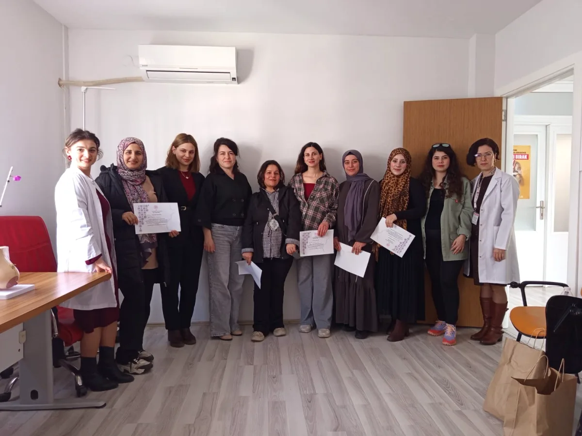 Çiftlikköy'de 6 Anne Adayı Gebe Okulu Eğitimi Tamamladı Çiftlikköy'de 6 Anne Adayı Gebe Okulu Eğitimi Tamamladı