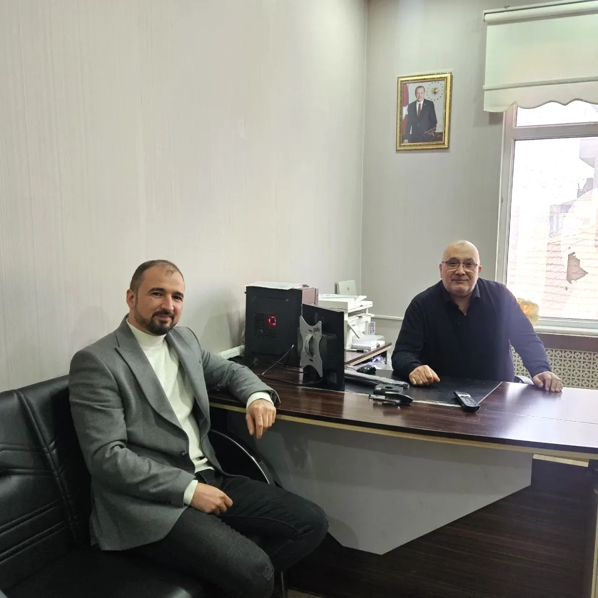 Şereflikoçhisar'da Vatandaşların Dileklerini Dinleyen Kimler? Şereflikoçhisar'da Vatandaşların Dileklerini Dinleyen Kimler?