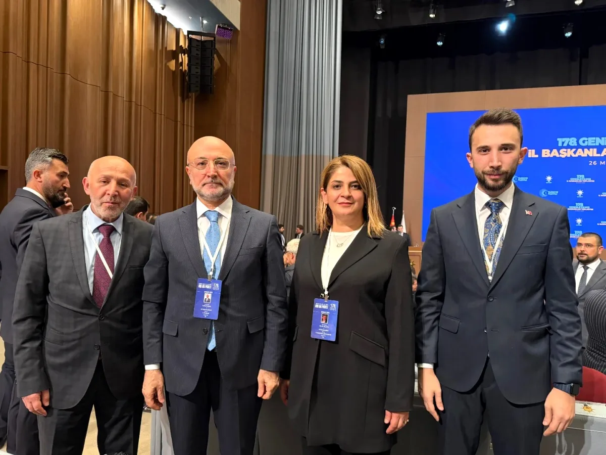AK Parti Afyonkarahisar Genişletilmiş İl Başkanları Toplantısı'na Katıldı AK Parti Afyonkarahisar Genişletilmiş İl Başkanları Toplantısı'na Katıldı