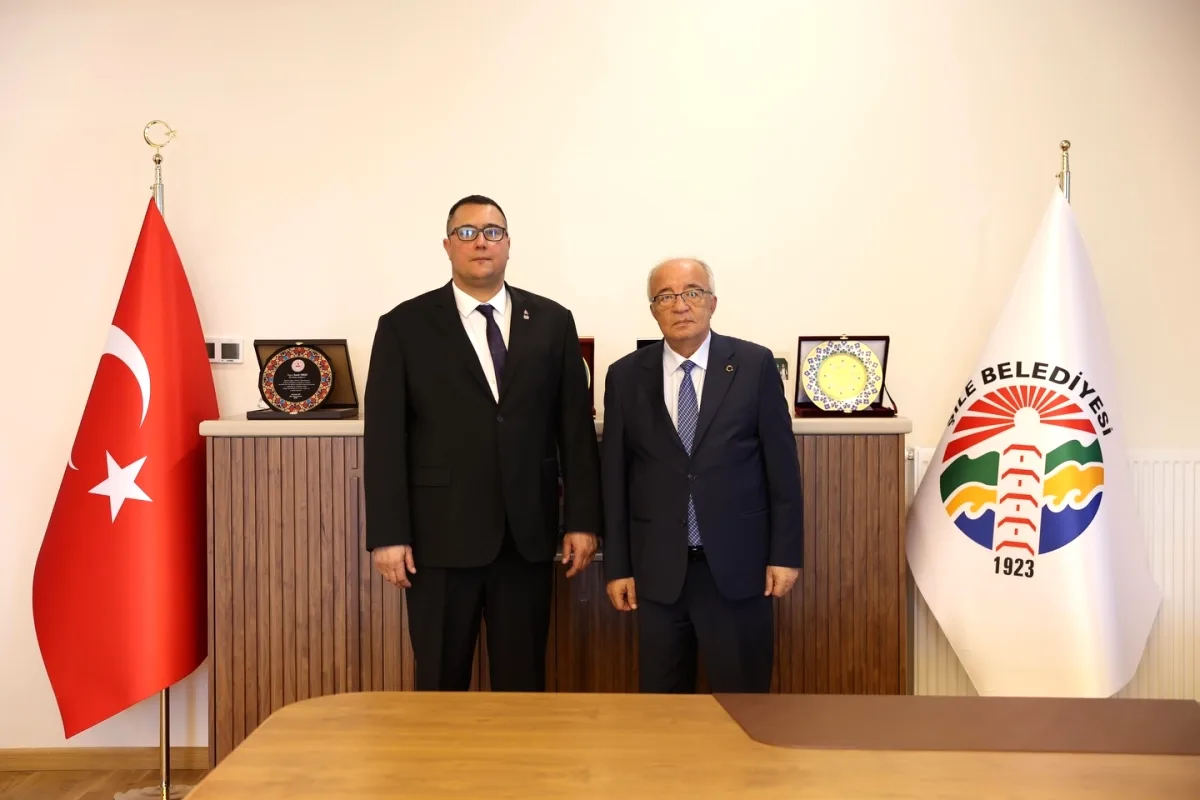 Zafer Partisi Şile İlçe Başkanı Kaan Ürgev Belediyeyi Ziyaret Etti Zafer Partisi Şile İlçe Başkanı Kaan Ürgev Belediyeyi Ziyaret Etti