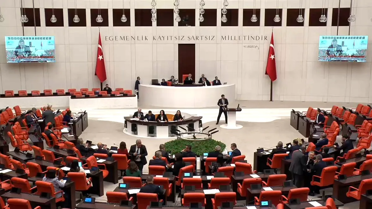 Hürmüz Boğazı Krizi Çiftçiyi Vurdu: "Bu Yangını Söndürün" Çağrısı Hürmüz Boğazı Krizi Çiftçiyi Vurdu: "Bu Yangını Söndürün" Çağrısı