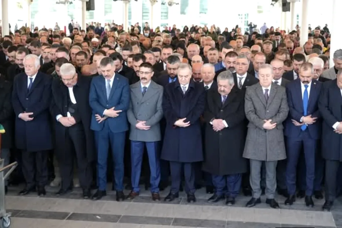 MHP Kahramankazan İlçe Başkanlığı'ndan Prof. Dr. İlber Ortaylı'ya Başsağlığı MHP Kahramankazan İlçe Başkanlığı'ndan Prof. Dr. İlber Ortaylı'ya Başsağlığı