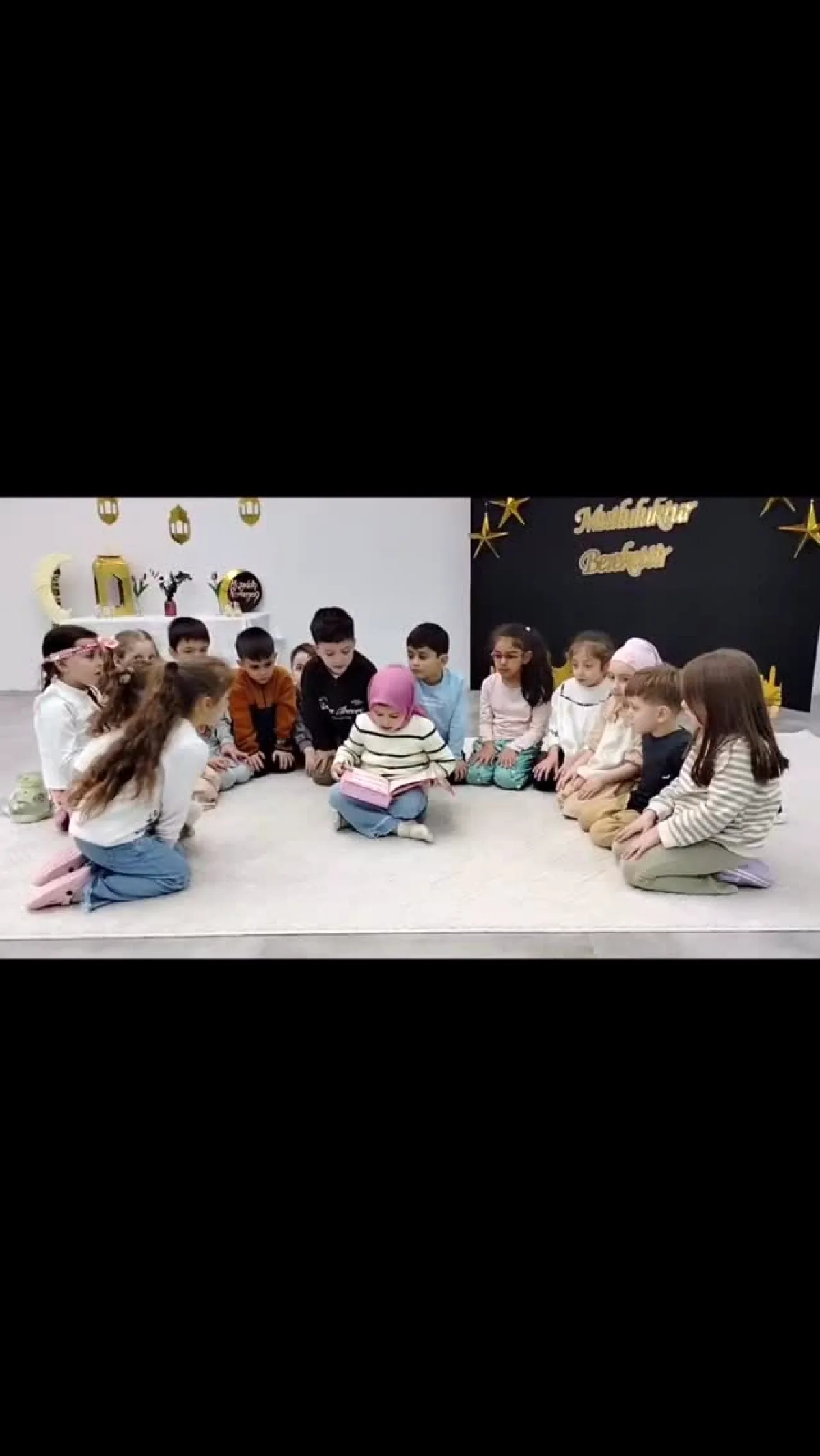 Ahsen Kızımızın Kur'an Hatmi Heyecanı! Başiskele'de Gurur Anı Ahsen Kızımızın Kur'an Hatmi Heyecanı! Başiskele'de Gurur Anı
