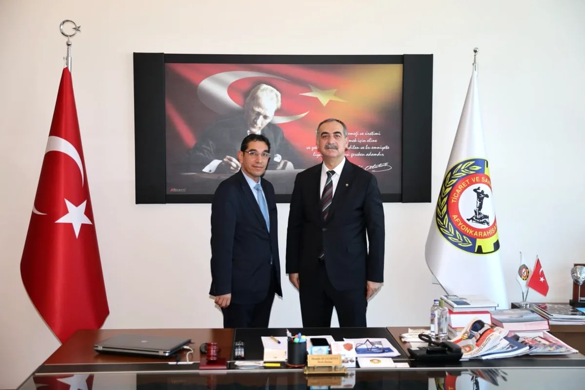 Hasan Özpınar, Afyonkarahisar Ticaret Odası Meclis Başkanını Ziyaret Etti Hasan Özpınar, Afyonkarahisar Ticaret Odası Meclis Başkanını Ziyaret Etti