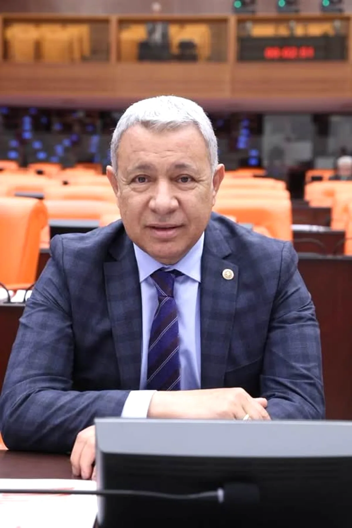 CHP'li Sümer: 'AKP Kripto Yatırımcısının Sırtından Kalkınmaya Çalışıyor' CHP'li Sümer: 'AKP Kripto Yatırımcısının Sırtından Kalkınmaya Çalışıyor'