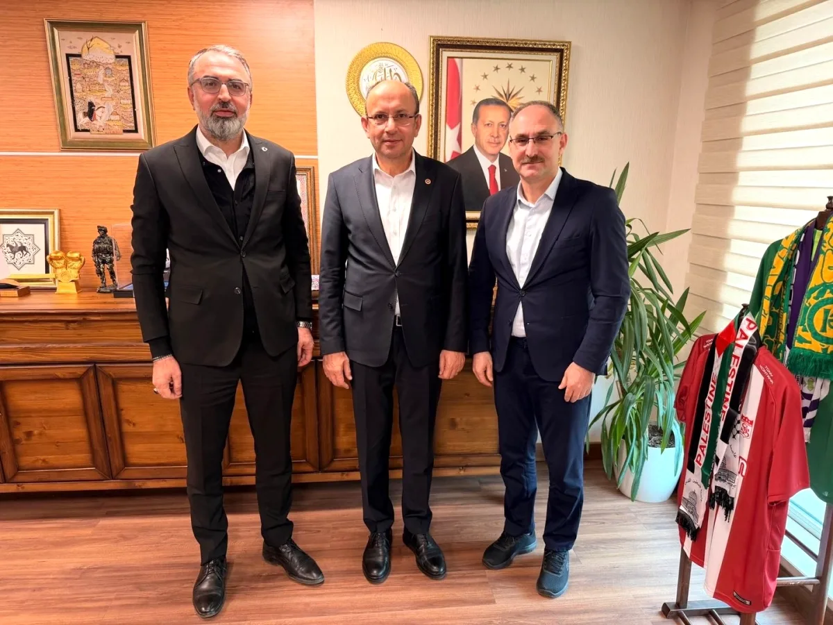 Ankara'dan Kestel'e Gençlik Merkezi ve Halı Saha Müjdesi Ankara'dan Kestel'e Gençlik Merkezi ve Halı Saha Müjdesi