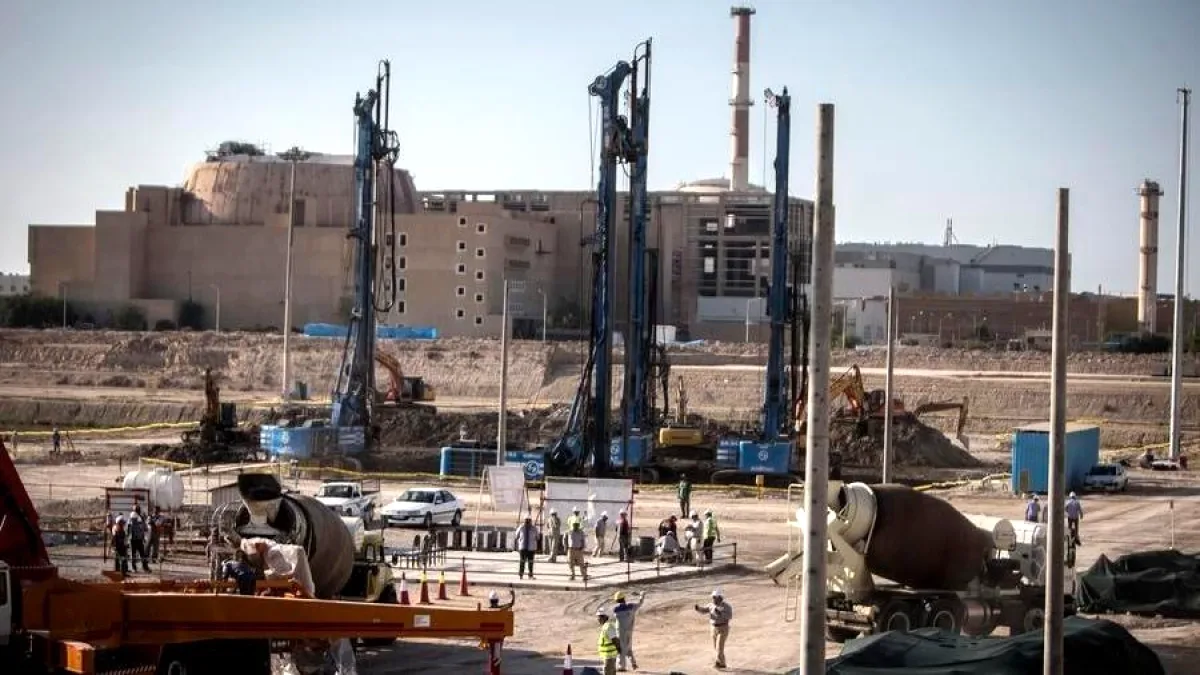 Trump Extends Pause on Striking Iranian Energy Plants by 10 Days Trump Extends Pause on Striking Iranian Energy Plants by 10 Days