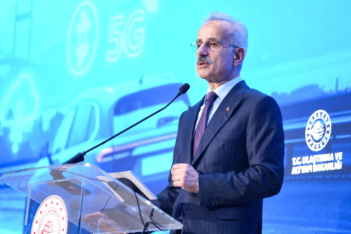 İstanbul'da 5G Akıllı Ulaşım Sistemi Başladı İstanbul'da 5G Akıllı Ulaşım Sistemi Başladı