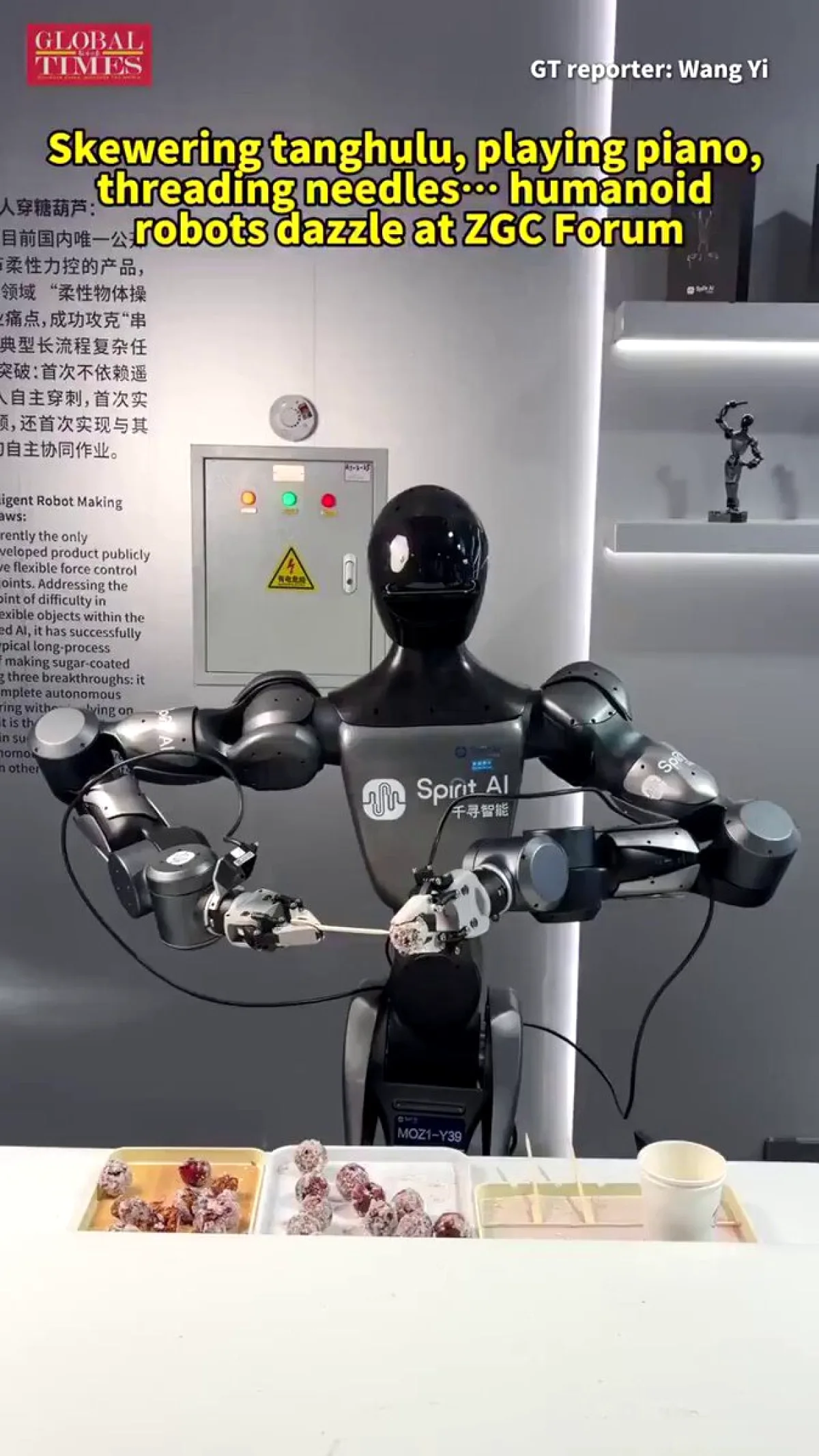 Beijing'de Robot Şovu: İğne İpliği Geçiren, Yemek Yapan Makineler Beijing'de Robot Şovu: İğne İpliği Geçiren, Yemek Yapan Makineler