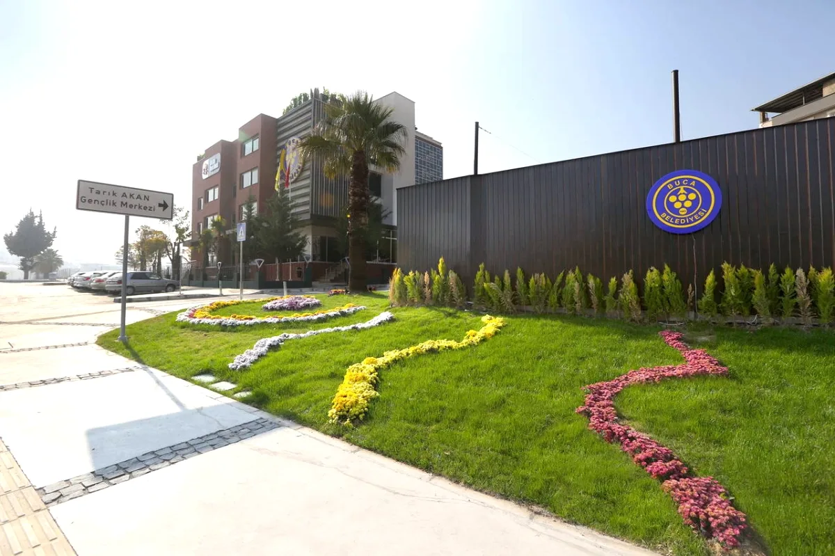 Buca'da Dünya Tiyatrolar Günü Coşkusu: 3 Gün Sürecek Özel Program Buca'da Dünya Tiyatrolar Günü Coşkusu: 3 Gün Sürecek Özel Program