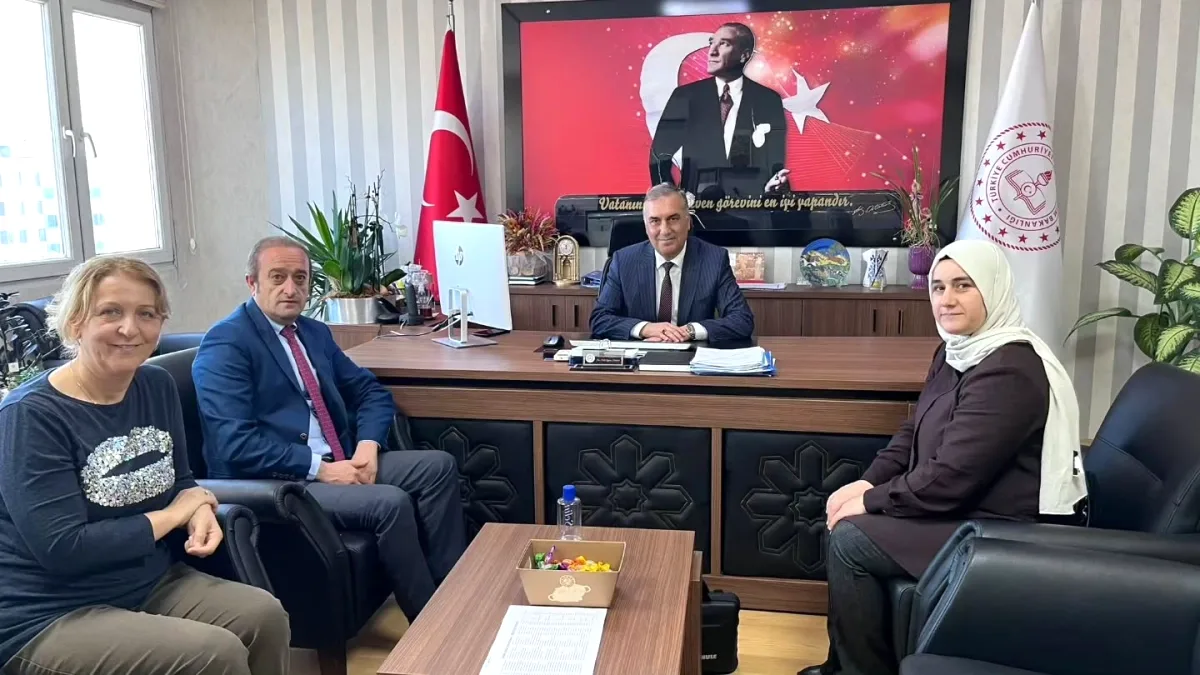Muratpaşa'da eTwinning Başarıları Toplantısı Yapıldı Muratpaşa'da eTwinning Başarıları Toplantısı Yapıldı