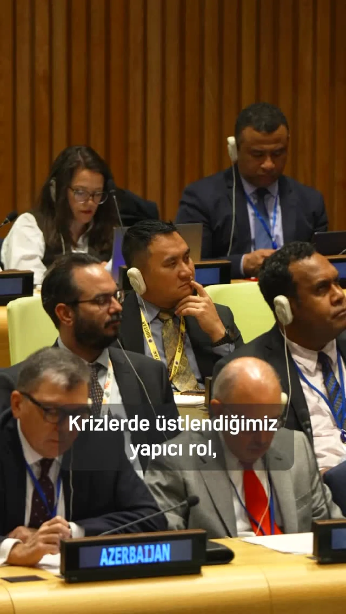Murat Kurum: "İklim Krizinde Ya Yön Vereceğiz Ya da İzleyeceğiz" Murat Kurum: "İklim Krizinde Ya Yön Vereceğiz Ya da İzleyeceğiz"