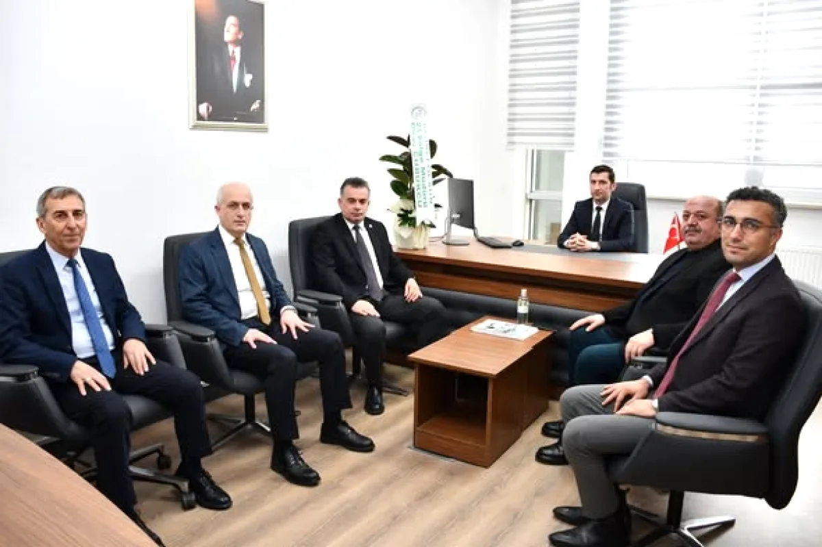 DSİ 25. Bölge Müdürü Yeni Şube Müdürüne Ziyaret DSİ 25. Bölge Müdürü Yeni Şube Müdürüne Ziyaret