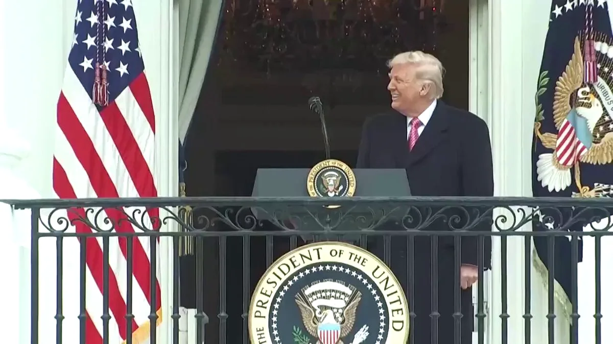 ABD Başkanı Donald Trump Konuşmasını Dans Ederek Tamamladı ABD Başkanı Donald Trump Konuşmasını Dans Ederek Tamamladı