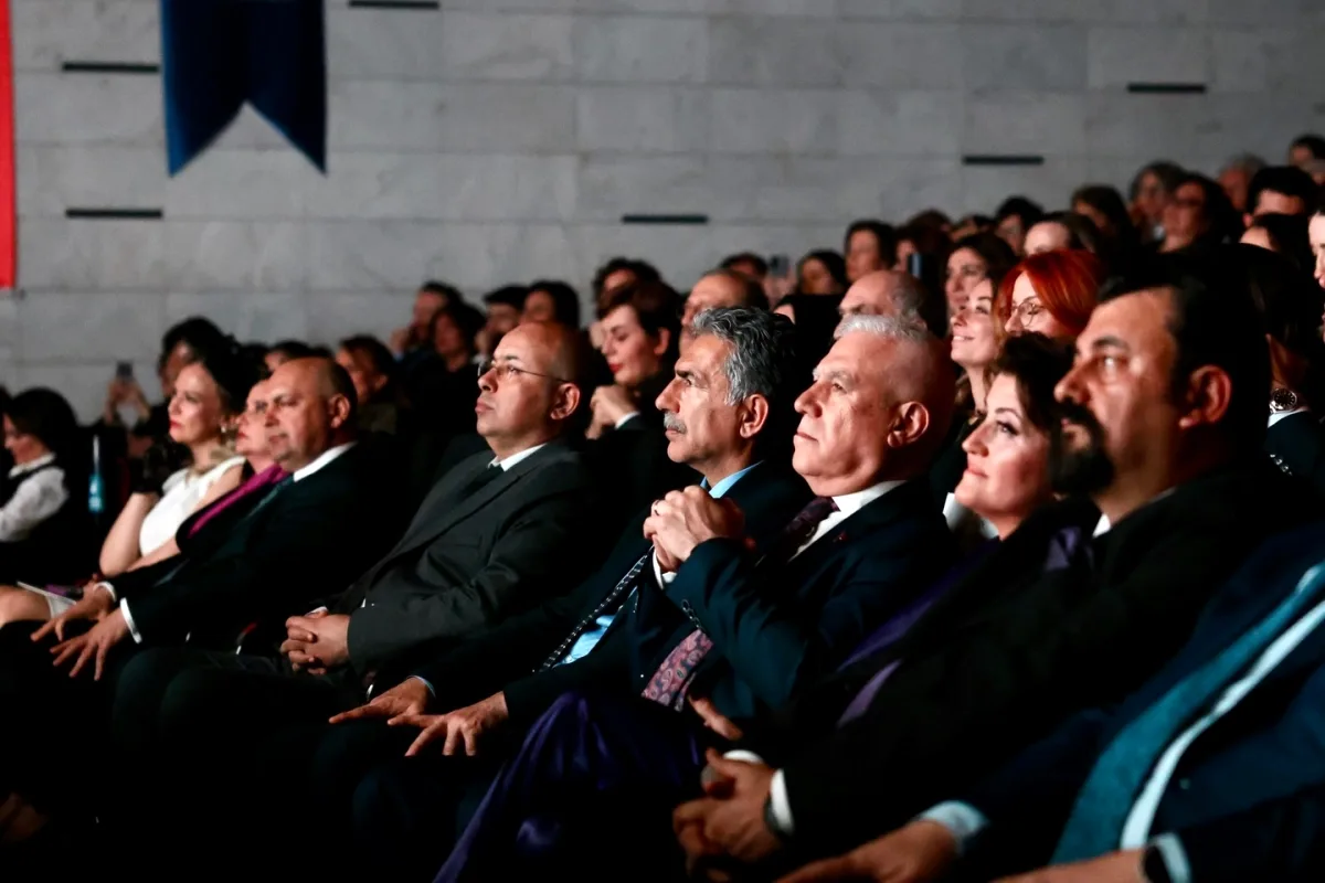 BUİKAD'ın 17. Ödül Töreni'nde İş Kadınları Ödüllendirildi BUİKAD'ın 17. Ödül Töreni'nde İş Kadınları Ödüllendirildi