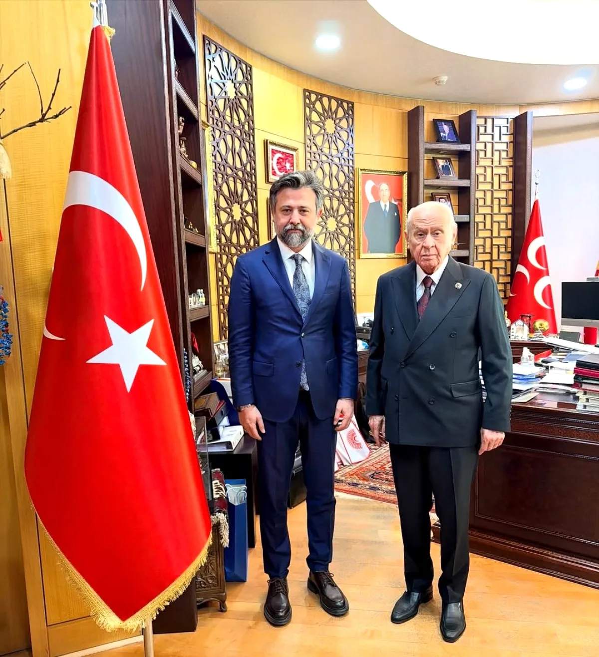Antalya MHP İl Başkanı Sadullah Güneş'ten Devlet Bahçeli Ziyareti Antalya MHP İl Başkanı Sadullah Güneş'ten Devlet Bahçeli Ziyareti