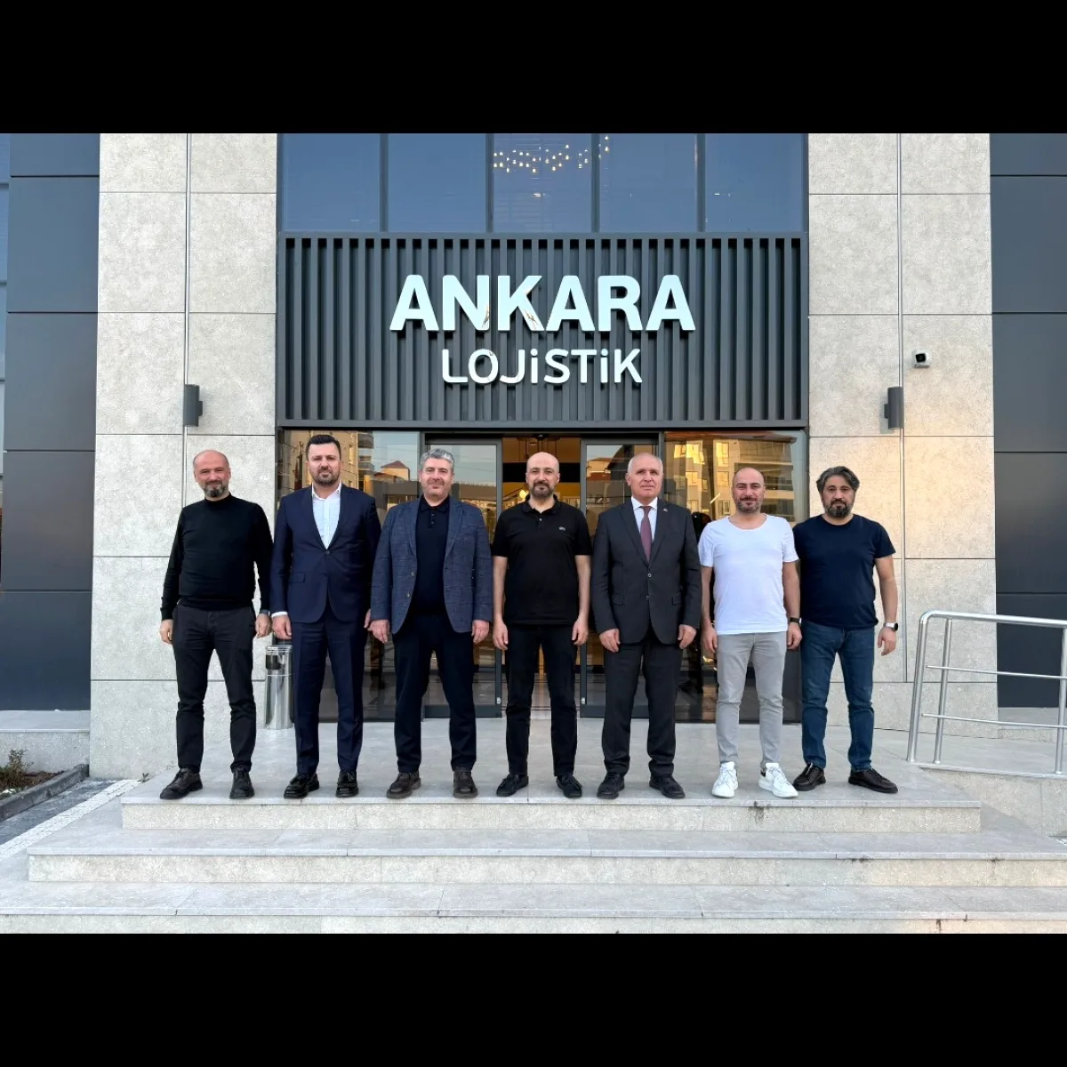 Sincan'da AK Parti Ziyareti: İş Yerini Ziyaret Etiler Sincan'da AK Parti Ziyareti: İş Yerini Ziyaret Etiler