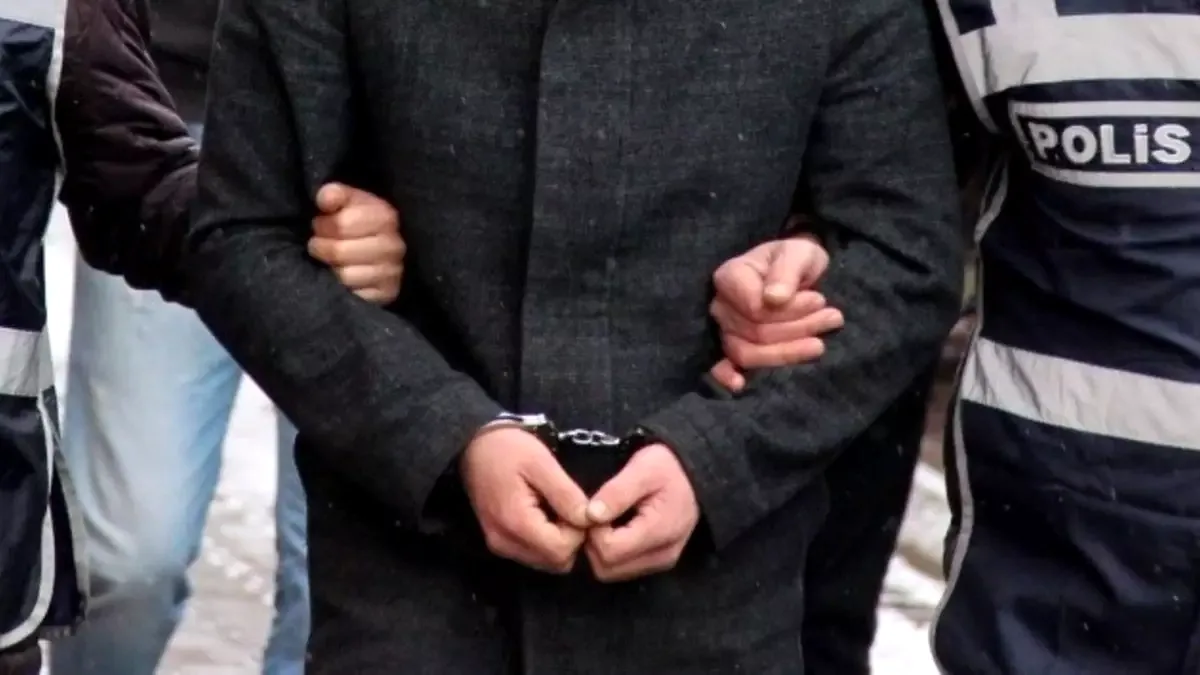 Muğla'da Sahte Hesap Operasyonunda 1 Gözaltı Daha: Kardeş Bağlantısı Muğla'da Sahte Hesap Operasyonunda 1 Gözaltı Daha: Kardeş Bağlantısı