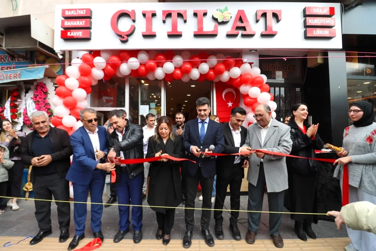 AKP'li Dicle'den Yalova'daki Genç Girişimciye Destek AKP'li Dicle'den Yalova'daki Genç Girişimciye Destek