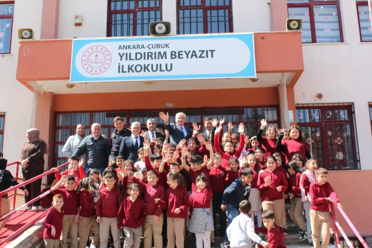 Çubuk'ta Yıldırım Beyazıt İlkokulu Ziyareti Çubuk'ta Yıldırım Beyazıt İlkokulu Ziyareti