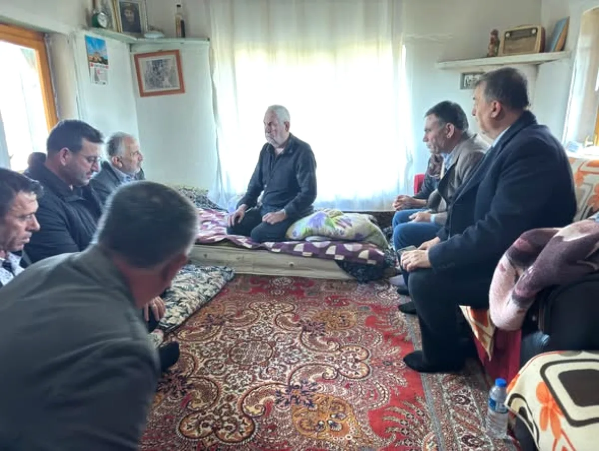 Yeşilhisar Belediyesi, İçmece Mahallesi'nde Yaşlı Çifti Ziyaret Etti Yeşilhisar Belediyesi, İçmece Mahallesi'nde Yaşlı Çifti Ziyaret Etti