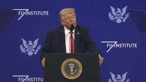 Trump'tan NATO'ya Sert Eleştiri: "Orta Doğu Müttefikleri Daha Sağlam"