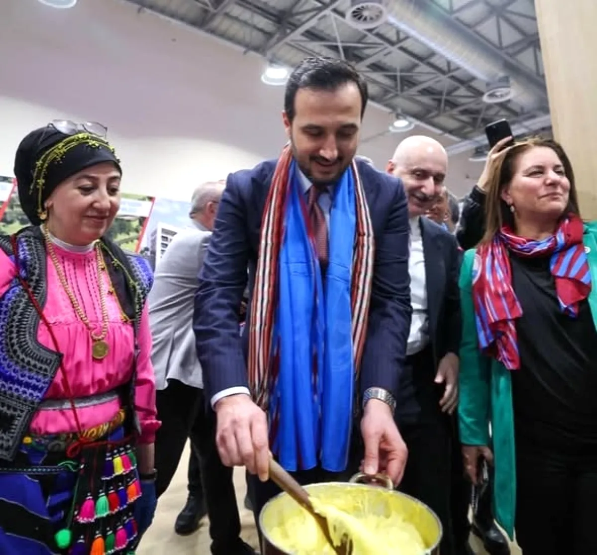 Bağcılar Belediye Başkanı Özdemir, Trabzon Tanıtım Günleri'nde Bağcılar Belediye Başkanı Özdemir, Trabzon Tanıtım Günleri'nde