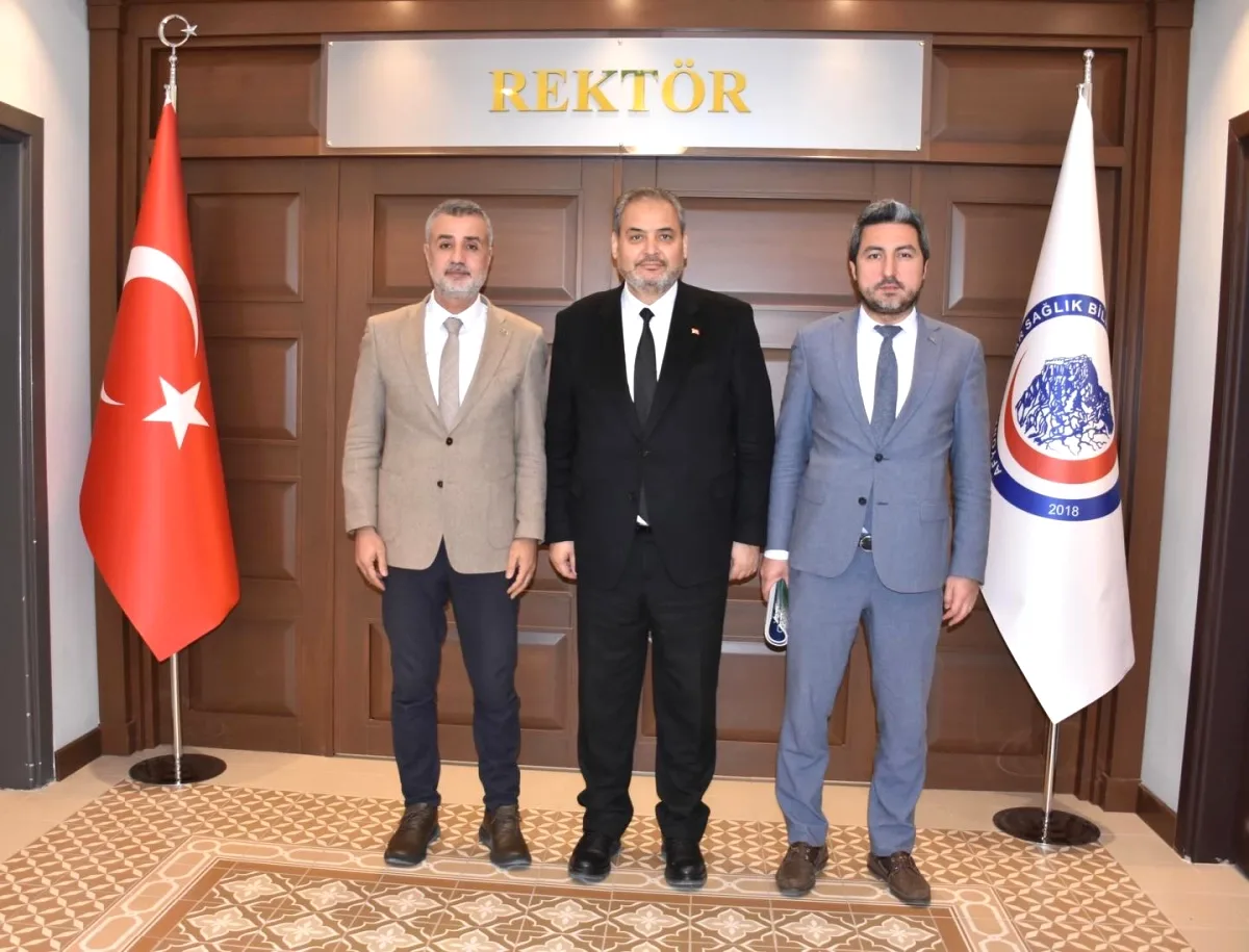 Afyonkarahisar SBF Rektörü Ziyaretçi Kurumları Ağırladı Afyonkarahisar SBF Rektörü Ziyaretçi Kurumları Ağırladı