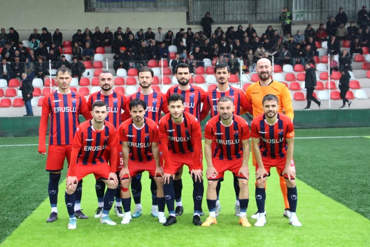 Mustafakemalpaşaspor Play Off'a 3-0'la Girdi! Belediye'den Kutlama Mustafakemalpaşaspor Play Off'a 3-0'la Girdi! Belediye'den Kutlama