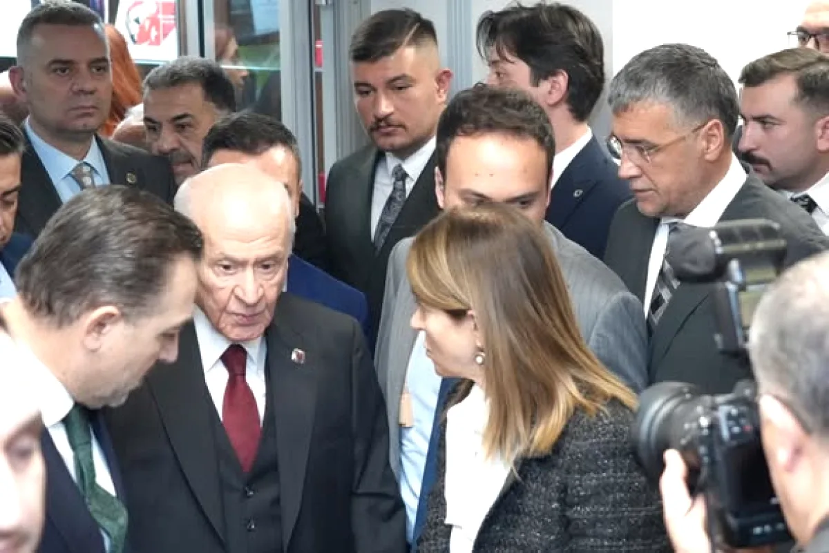 Devlet Bahçeli'den MHP Siyaset ve Liderlik Okulu Açılışı Devlet Bahçeli'den MHP Siyaset ve Liderlik Okulu Açılışı