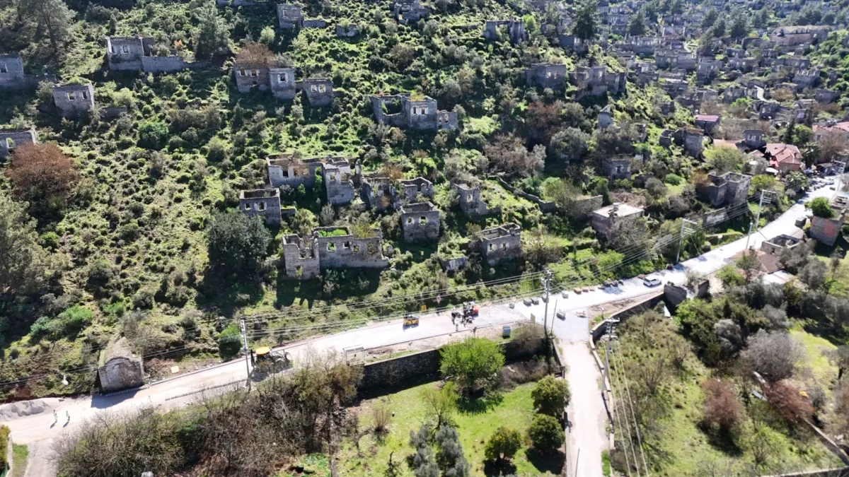 Fethiye-Ölüdeniz'de 13,5 Km'lik Yeni Ulaşım Güzergahı Fethiye-Ölüdeniz'de 13,5 Km'lik Yeni Ulaşım Güzergahı