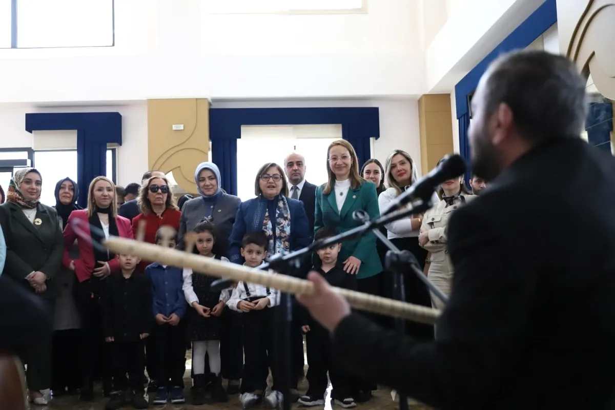 Tuğba IŞIK ERCAN Gaziantep'te Engelsiz Yaşam Merkezi'ni Ziyaret Etti Tuğba IŞIK ERCAN Gaziantep'te Engelsiz Yaşam Merkezi'ni Ziyaret Etti