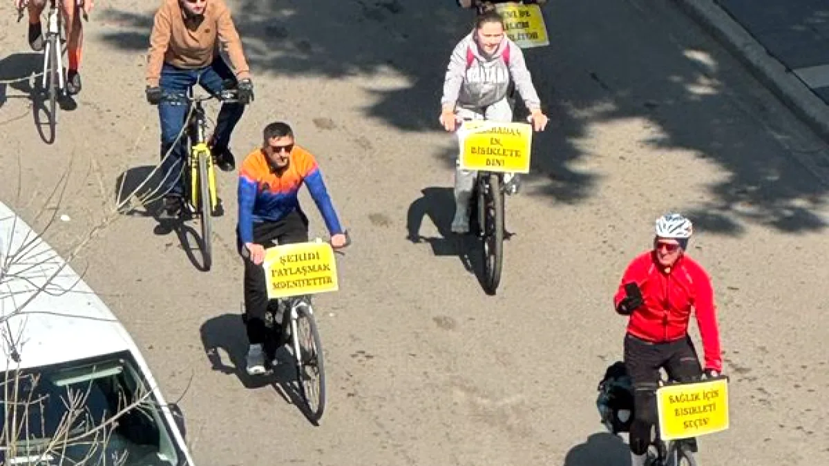Samsun'da Bisikletliler "Trafikte Biz de Varız" Dedi Samsun'da Bisikletliler "Trafikte Biz de Varız" Dedi
