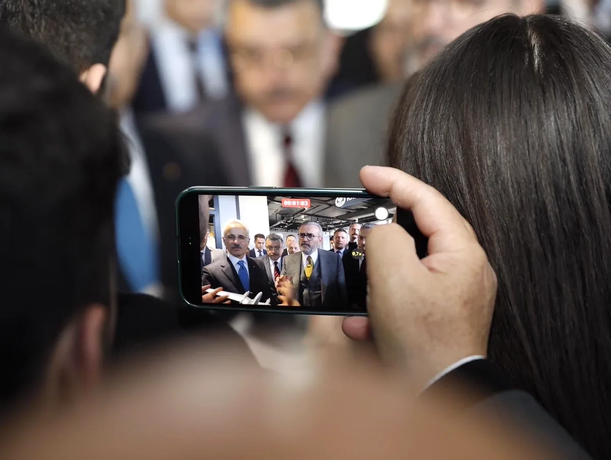 Trabzon'da Bilim Merkezi Ziyareti: Gençlerin Teknoloji Yolculuğu İncelendi Trabzon'da Bilim Merkezi Ziyareti: Gençlerin Teknoloji Yolculuğu İncelendi
