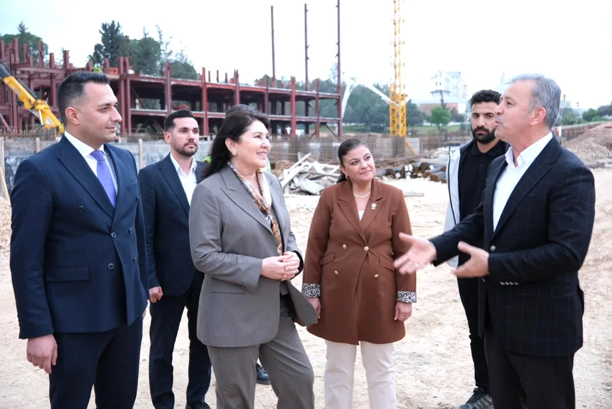 Bayram Özdemir Sarıçam'da 1.000 Kişilik Yurt İnşaatını İnceledi Bayram Özdemir Sarıçam'da 1.000 Kişilik Yurt İnşaatını İnceledi