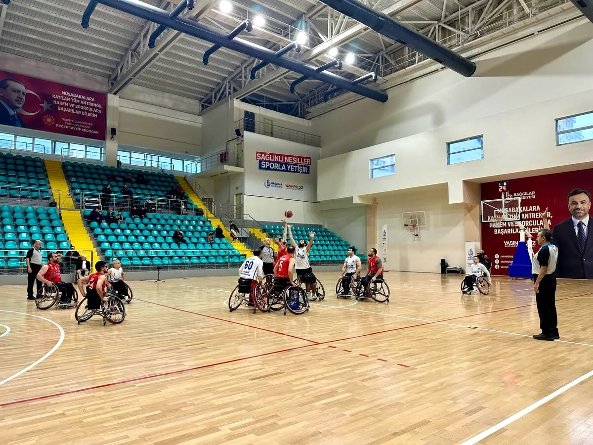 Bağcılar Belediyesi Tekerlekli Sandalye Basketbol'da 75-56'lık Galibiyet Bağcılar Belediyesi Tekerlekli Sandalye Basketbol'da 75-56'lık Galibiyet
