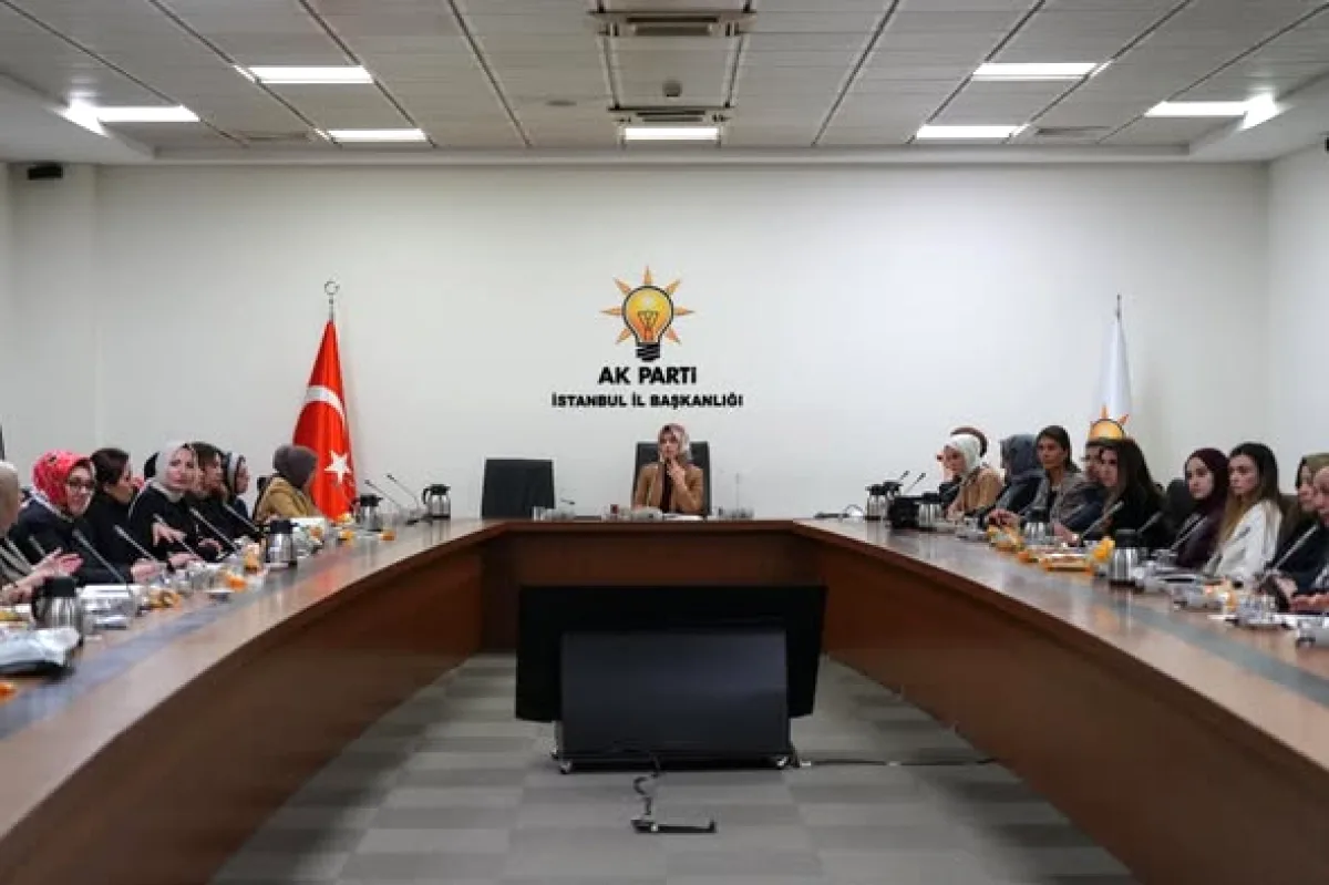 Arnavutköy'de AK Parti Sekreterya Birimleri Toplantısı Yapıldı Arnavutköy'de AK Parti Sekreterya Birimleri Toplantısı Yapıldı