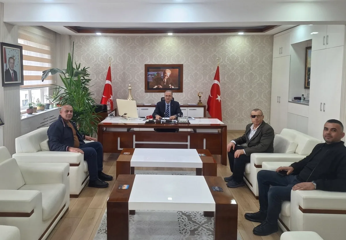 Ataşehir Kaymakamlığı'nda Nezaket Ziyareti Ataşehir Kaymakamlığı'nda Nezaket Ziyareti