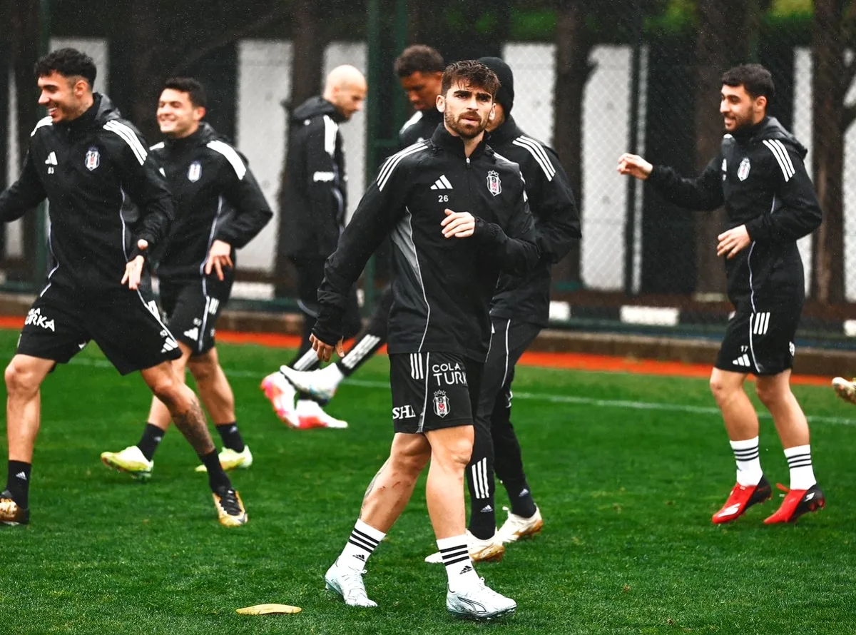 Beşiktaş Fenerbahçe Derbisi İçin Hazırlıklarını Sürdürüyor Beşiktaş Fenerbahçe Derbisi İçin Hazırlıklarını Sürdürüyor