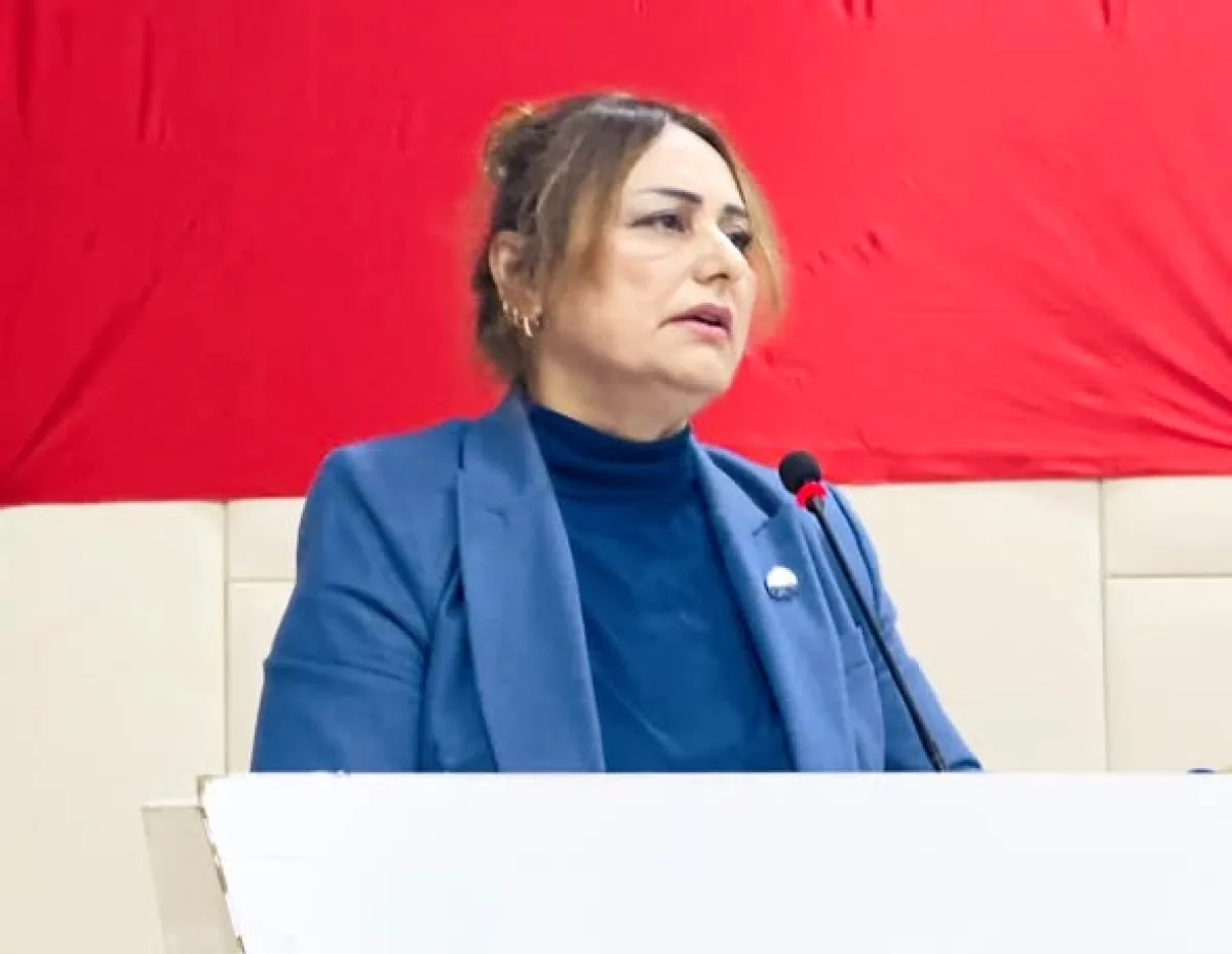 Müzeyyen Şevkin'den Adana Pir Sultan Abdal Kültür Derneği'ne Tebrik Müzeyyen Şevkin'den Adana Pir Sultan Abdal Kültür Derneği'ne Tebrik