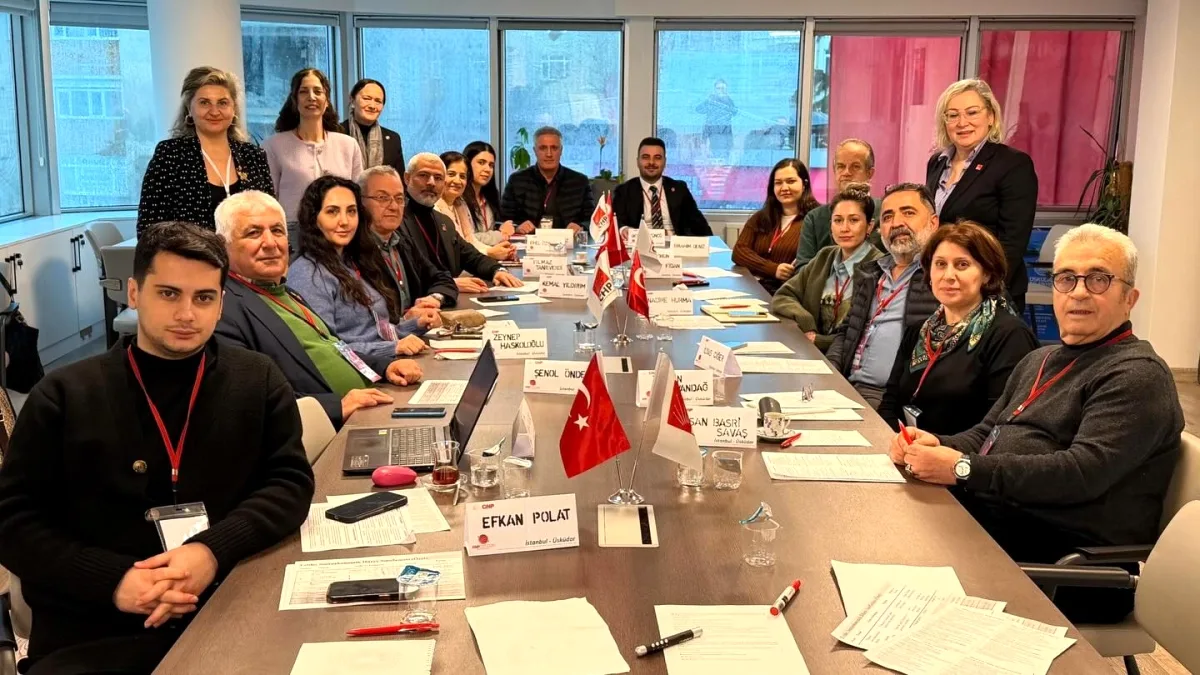 Üsküdar CHP Gençlik Kolları, Yönetici Buluşmalarını Tamamladı Üsküdar CHP Gençlik Kolları, Yönetici Buluşmalarını Tamamladı