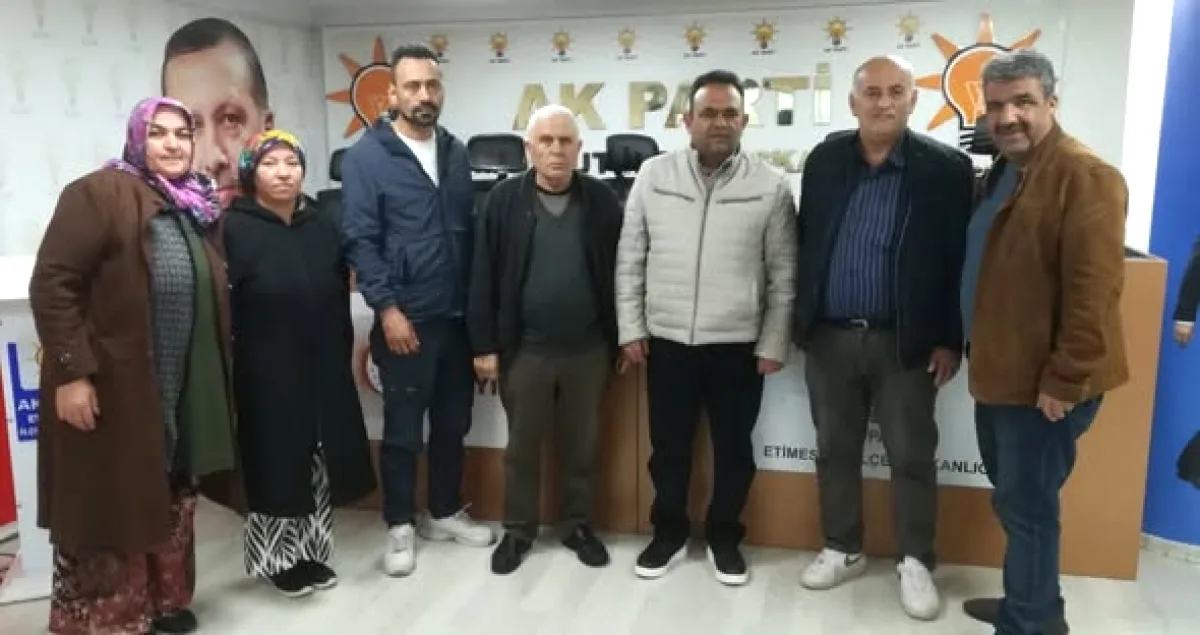 Etimesgut'ta Mahalle Toplantısı: 5 Mahalle Temsilcisi Bir Araya Geldi Etimesgut'ta Mahalle Toplantısı: 5 Mahalle Temsilcisi Bir Araya Geldi