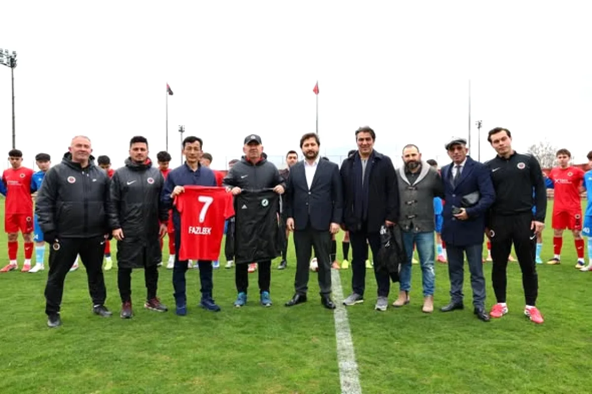 Gençlerbirliği U15 ve Arlandar FC, Beştepe'de Dostluk Maçı Yaptı Gençlerbirliği U15 ve Arlandar FC, Beştepe'de Dostluk Maçı Yaptı