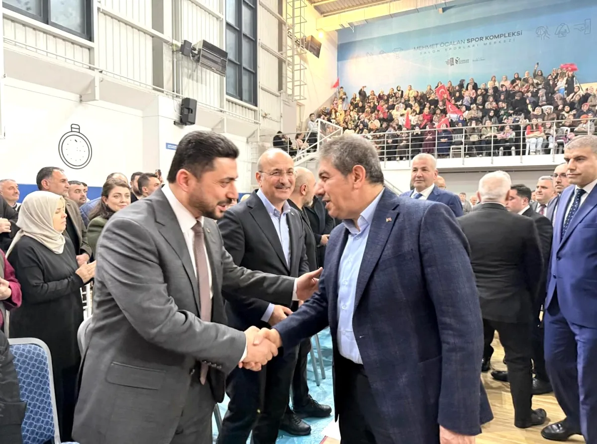 Bağcılar'da Yaren Gecesi: Tosyalı Hemşehriler ve Siyaset Buluştu Bağcılar'da Yaren Gecesi: Tosyalı Hemşehriler ve Siyaset Buluştu