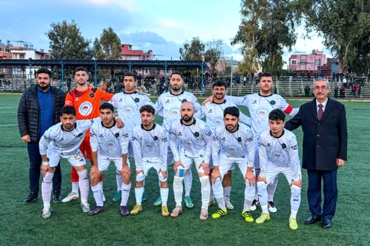 Karataş Belediyespor Play-Off Yolculuğu Başladı | İlçe Tribünlerde Karataş Belediyespor Play-Off Yolculuğu Başladı | İlçe Tribünlerde