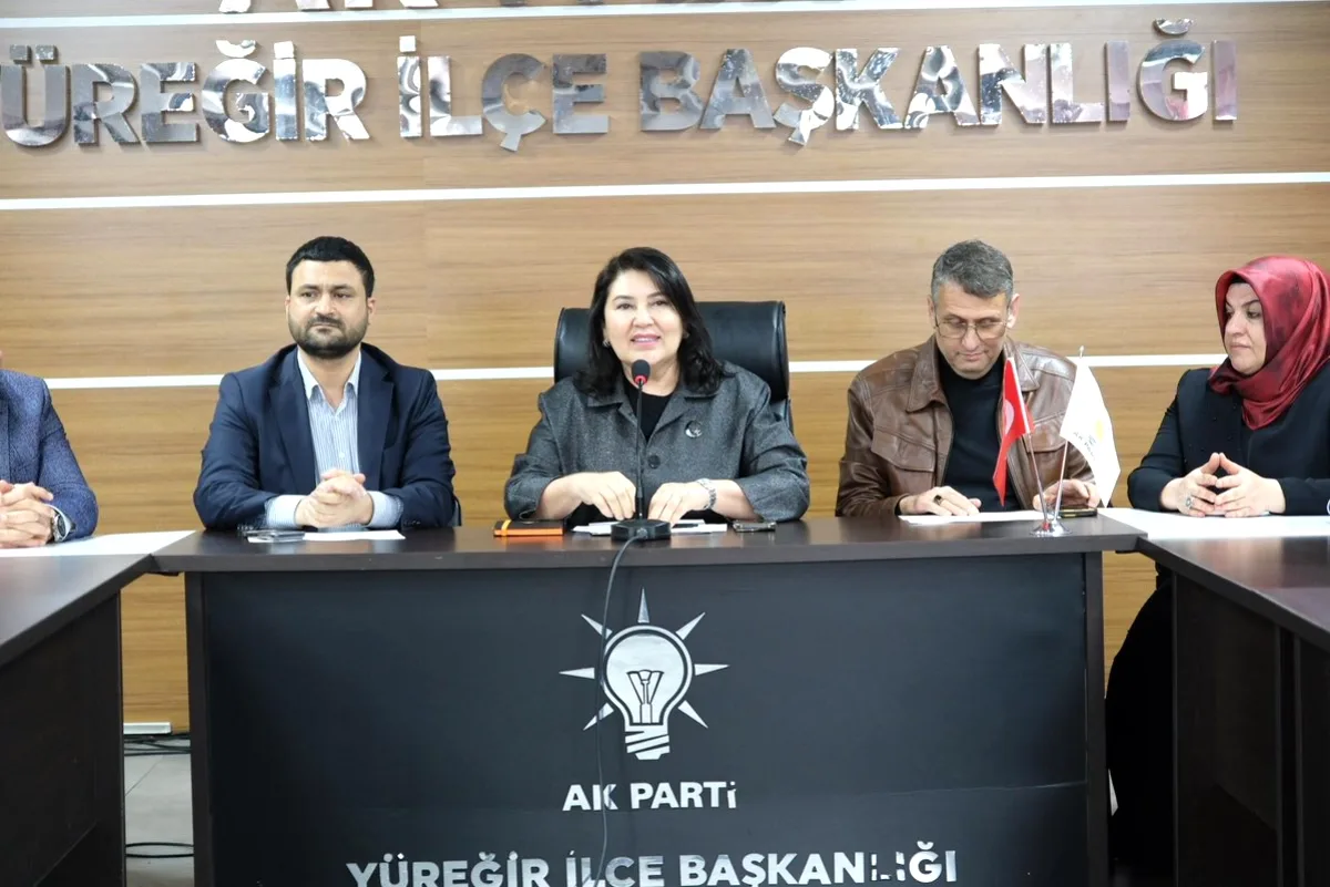 AK Parti Yüreğir'de 8 Bölge Toplantısı: Teşkilat Buluşması AK Parti Yüreğir'de 8 Bölge Toplantısı: Teşkilat Buluşması