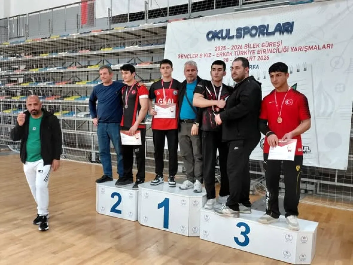Gaziantep Valiliği, Okul Sporları Şampiyonu Mehmet Fatih Yılmaz'ı Tebrik Etti Gaziantep Valiliği, Okul Sporları Şampiyonu Mehmet Fatih Yılmaz'ı Tebrik Etti